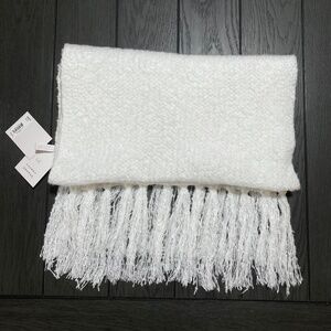 NWT Lauren Conrad Fringed Scarf